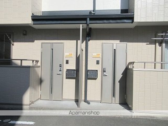 アラカルトIIIの玄関写真