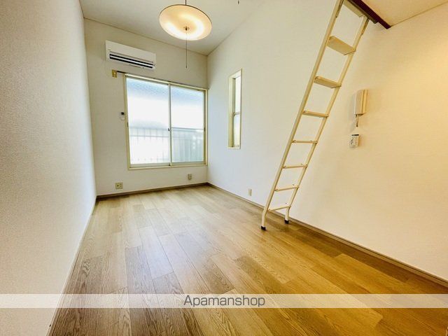 ペアパレス方南町の内装写真