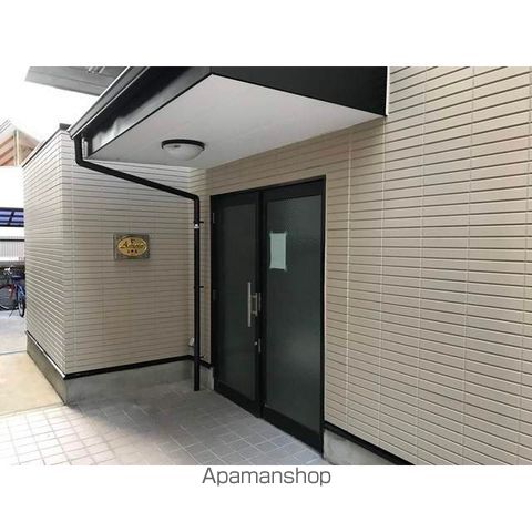 アムール上新庄の玄関写真