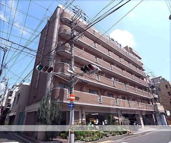 MORE五条の外観写真