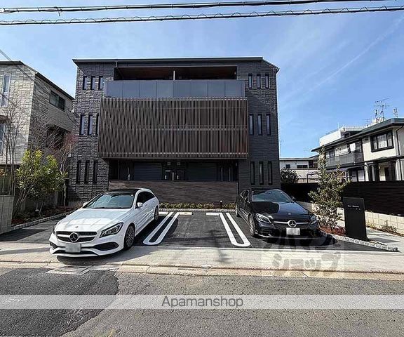 シャーメゾン西ノ京の外観写真