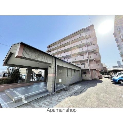 クレスト・グレース泉中央の外観写真