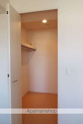 ヴィラ・ラシュレ　Ａ棟[2LDK/70.62m2]の内装1