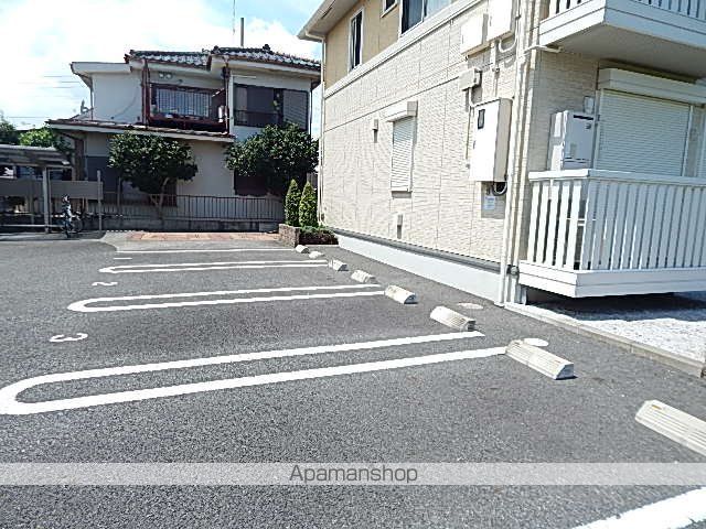 【昭島市緑町のアパートの写真】