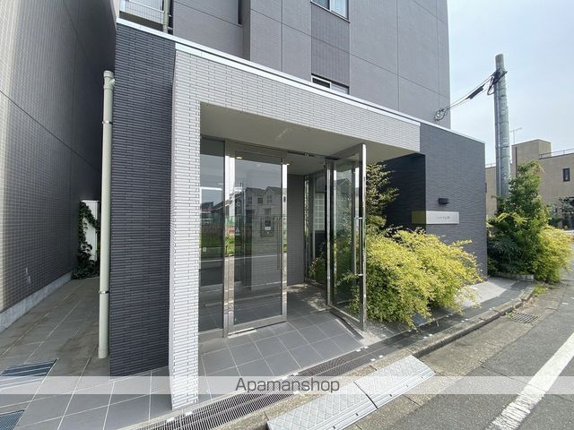 レジーナ上川原の玄関写真