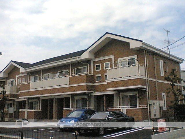 OAZO B棟の外観写真