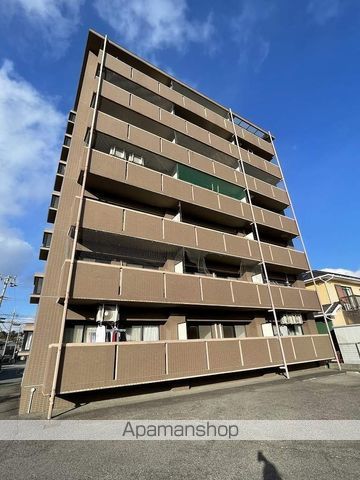ラトゥール西阿倉川の外観写真
