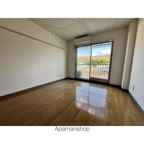 ラポール前田 C棟の内装写真