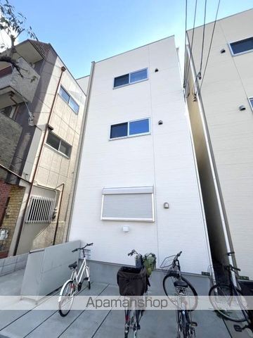 モユル東部市場の外観写真