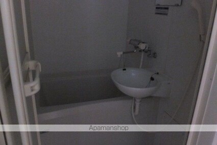 レオパレスデキシントン街７６７[1K/21.65m2]のバス