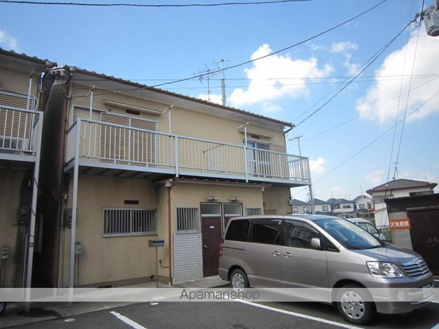 吉川タウンハウスの外観写真