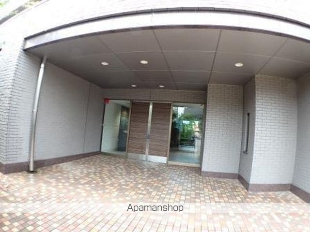 サーパスシティ堀之内中央の玄関写真