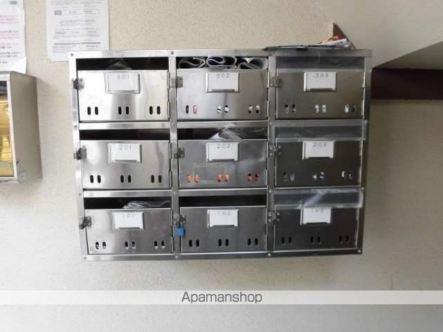 グロリアマンションの玄関写真