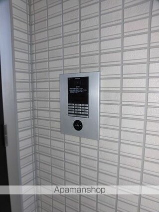 和歌山県和歌山市野崎[1R/33.67m2]のエントランス1