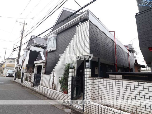 フリーダムB棟の外観写真