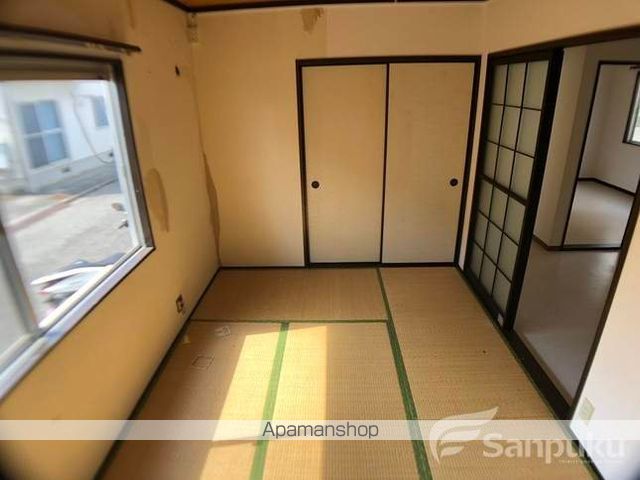 フローラル和泉A棟の内装写真