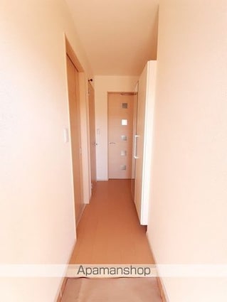 レ・セーナ　Ａ[1R/32.94m2]の玄関