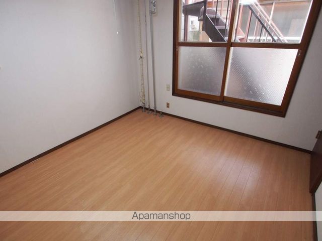 パレスふじい宅建の内装写真