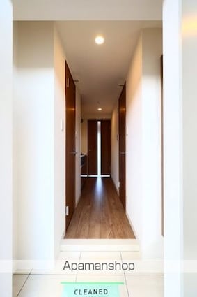 東京都新宿区西落合２丁目[1K/25.18m2]の玄関