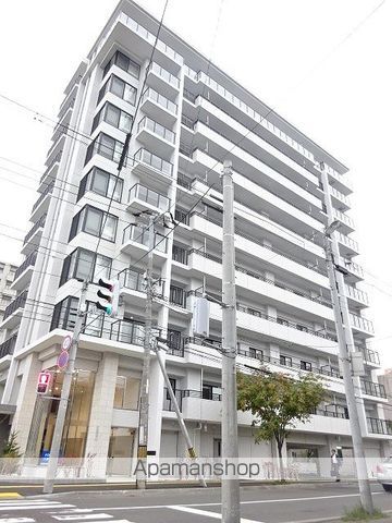 クリオ円山鳥居前の外観写真