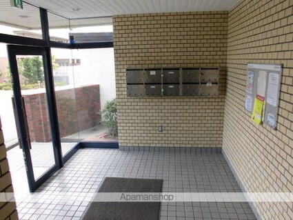 グリーンメゾン白鳥[2LDK/53m2]のエントランス