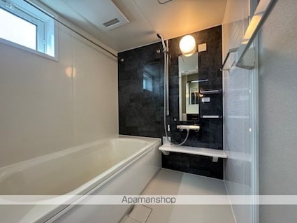 セレスティア鳴神[2LDK/55.72m2]のバス