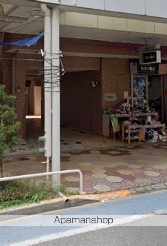 TNGビルの玄関写真
