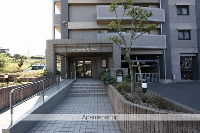 ロワールマンション東郷駅前の玄関写真