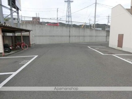 園村マンション[2DK/41.31m2]の駐車場2