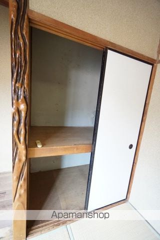 大石貸家の内装写真