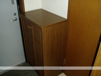 マンション白崎[1K/26m2]の玄関