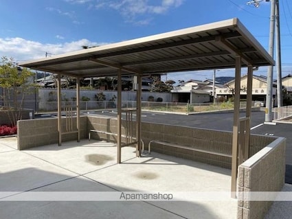 リーブルⅡ　Ｂ棟[2LDK/53.76m2]の共用部3