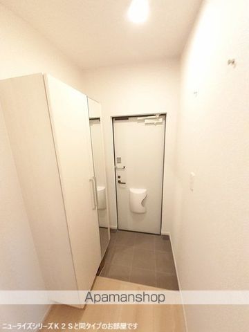 クレール九番館[1LDK/50.05m2]の玄関