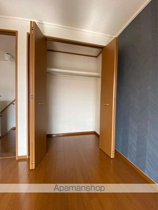 香川県高松市屋島西町[3LDK/84.06m2]の内装2