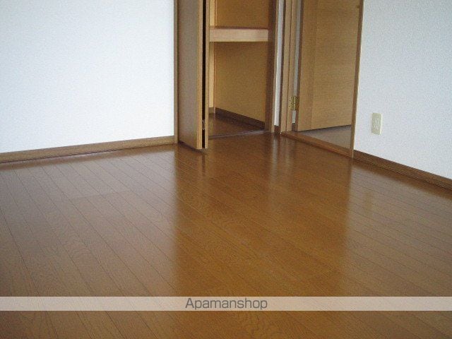ロイヤルシャトー今泉Bの内装写真
