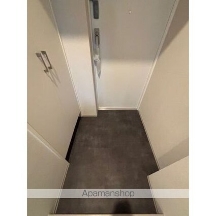 Ｔｈａｍｅｓ　ｇａｒｄｅｎ　ｐｌａｃｅ[1LDK/31.74m2]の玄関