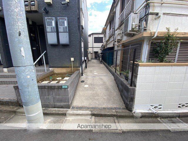 東京都中野区若宮３丁目[1K/30.46m2]のトイレ