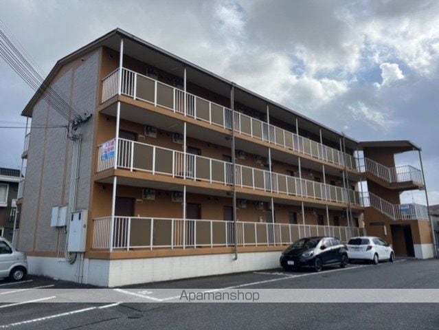 メイプル東名坂弐番館の外観写真