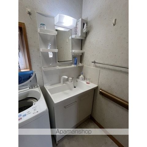 北見市 1階建 築31年の内装写真