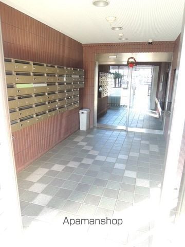 【練馬区春日町のマンションの写真】