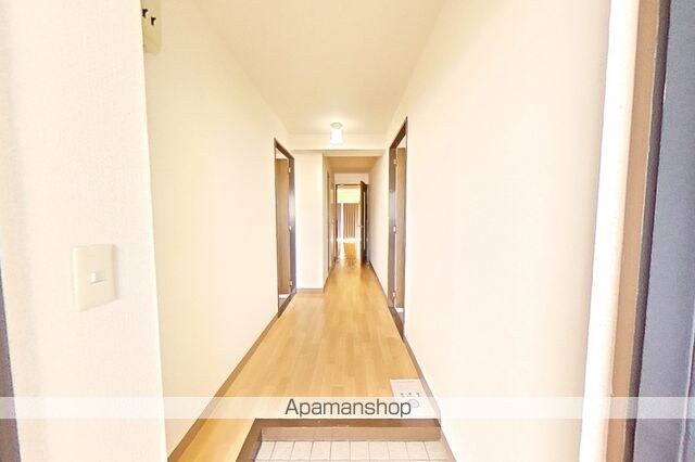 アーネスト能茶山[4LDK/71.42m2]の玄関