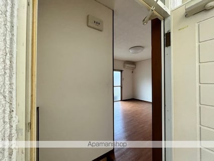 和歌山県和歌山市六十谷[1R/16.9m2]の内装1