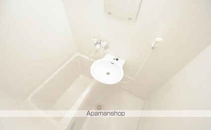 レオパレスソレアード国分寺[1K/28.02m2]のバス