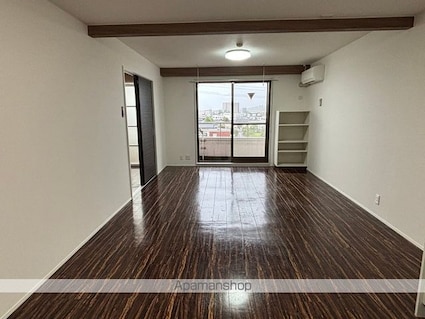 ファミール五反田[1LDK/65.61m2]のリビング・居間