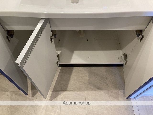 ロイヤルパークスER万代の内装写真