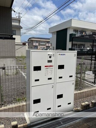 トロワ・エトワール[1R/32.23m2]のエントランス1