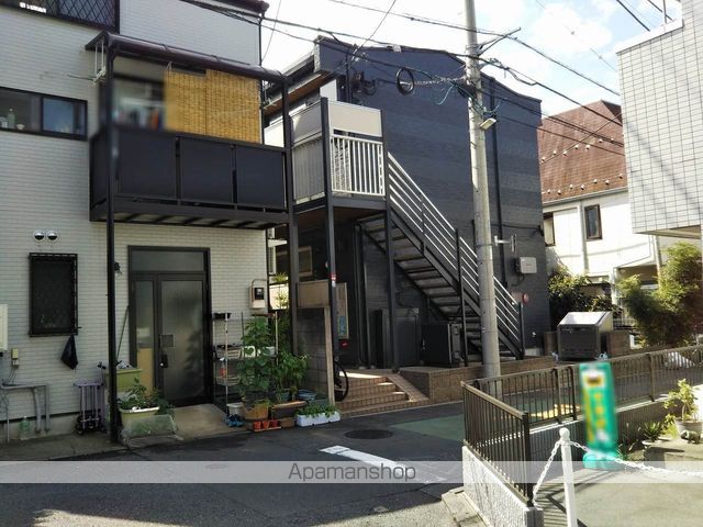 レオパレス中野イーストの外観写真
