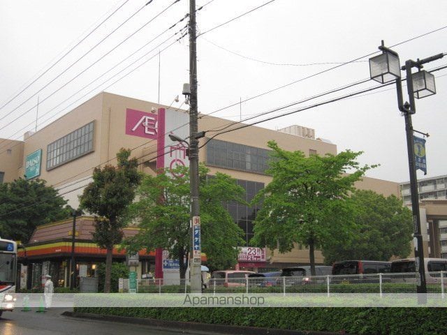 越谷市千間台西5丁目アパート工事の周辺写真