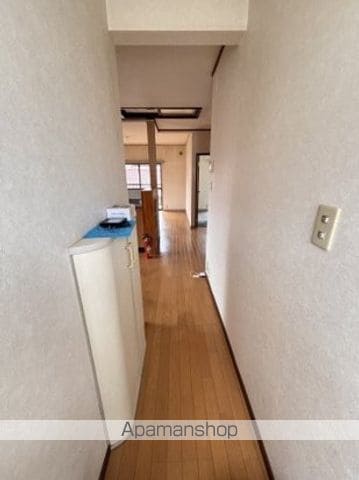 京急久里浜線 三崎口駅 バス乗車時間：12分 最寄りバス停で下車 徒歩1分 1階建 築45年の内装写真