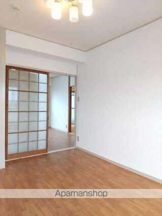 和歌山県和歌山市西小二里２丁目[3DK/51m2]の内装3